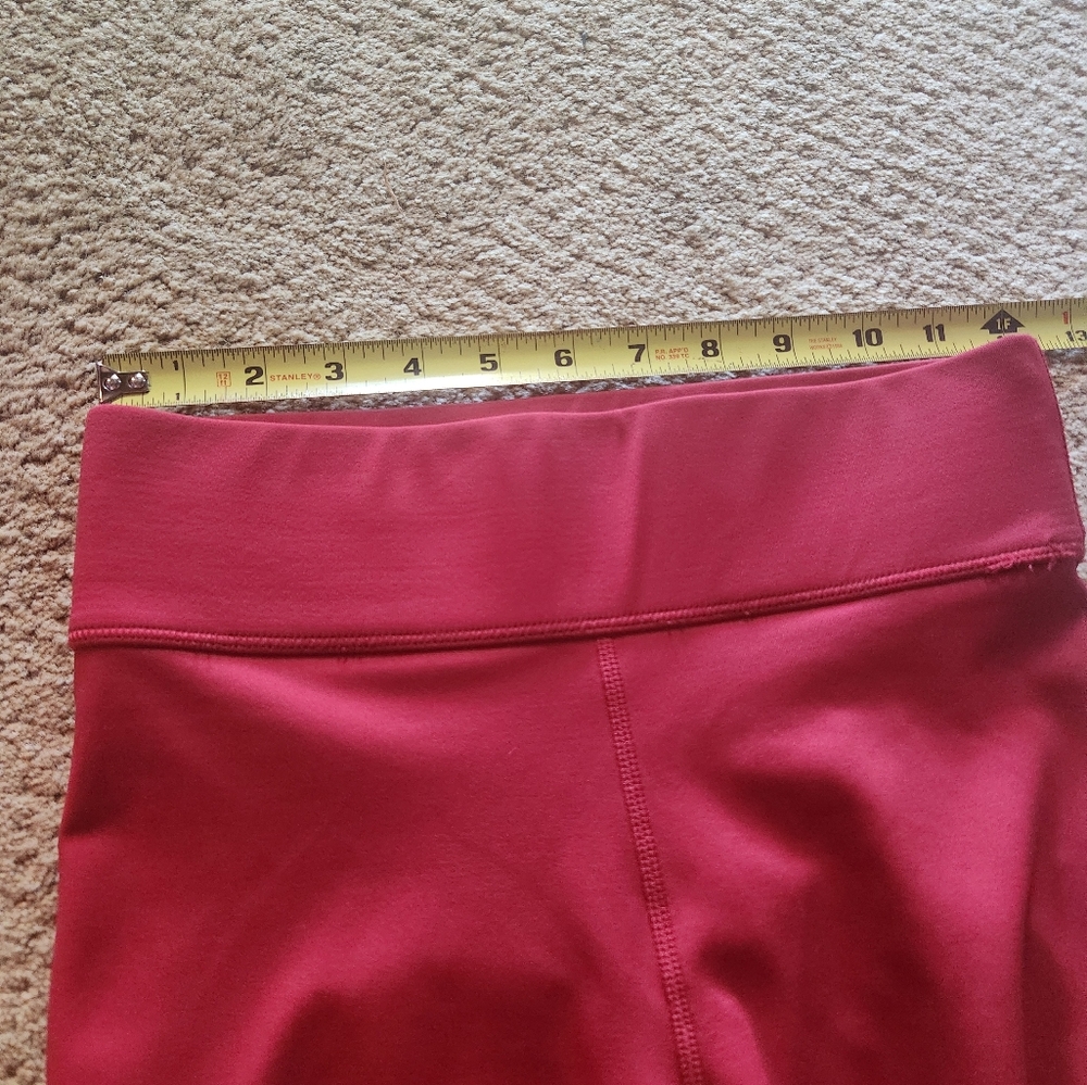 Carbon38  Sayang Tanjung Crochet Leggings Red Size Small - Picture 6 of 8